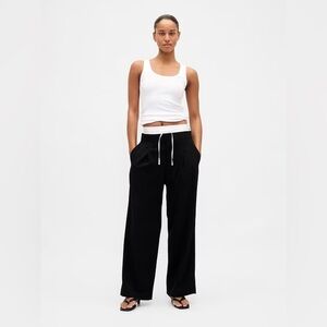 NWT! GAP Black Mid Rise Double-Waist Pants - Size Medium Tall 🩷